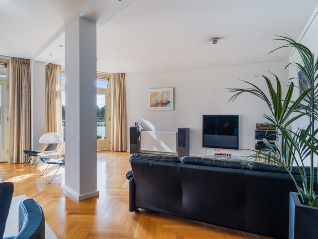 Schansbaan 120, Zoetermeer