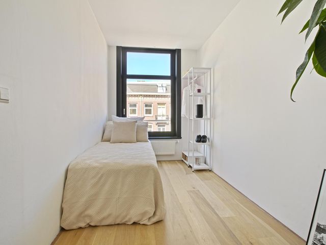 Albert Cuypstraat 154 3, Amsterdam