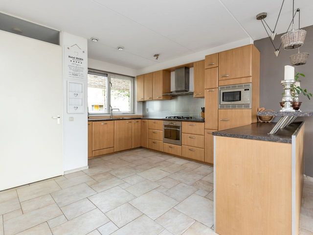 Brommy en Tommystraat 17, Almere