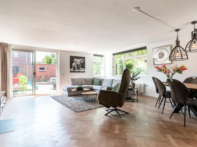 Abrikozenhof 27, Almere