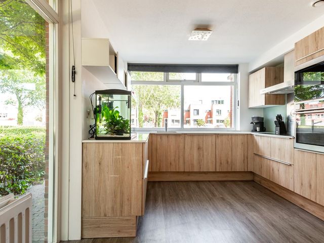 Abrikozenhof 27, Almere