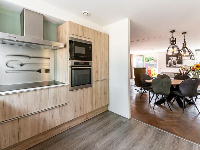Abrikozenhof 27, Almere