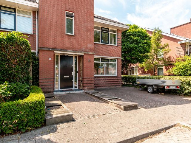 Abrikozenhof 27, Almere