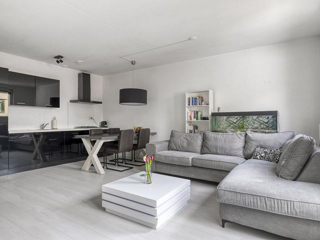 Dadelgaarde 11A, Zoetermeer