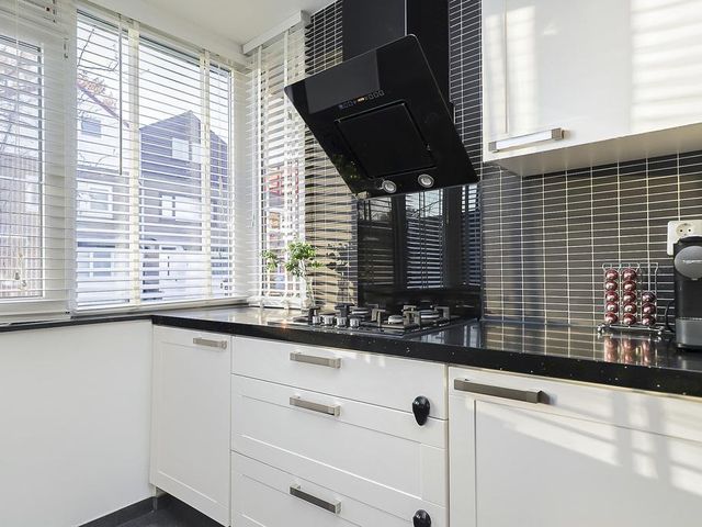 Linnaeusstraat 96, Zaandam