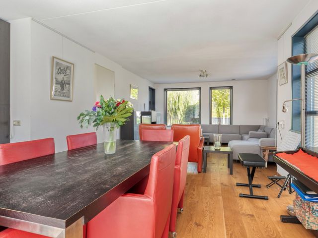 Ooievaar 7, Terneuzen