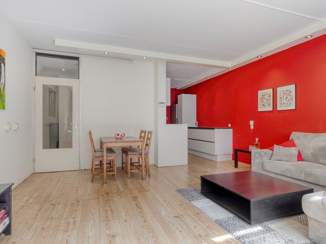 Midscheeps 9, Amsterdam