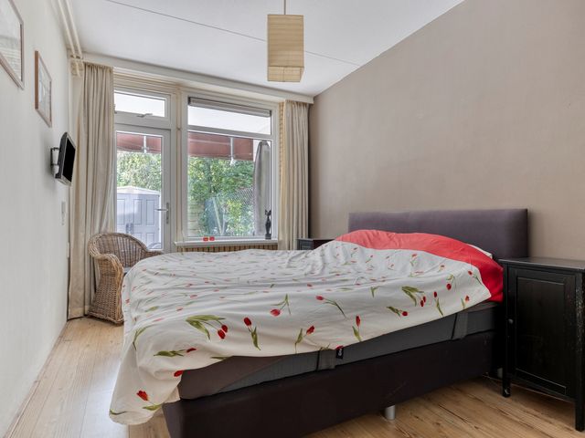 Midscheeps 9, Amsterdam