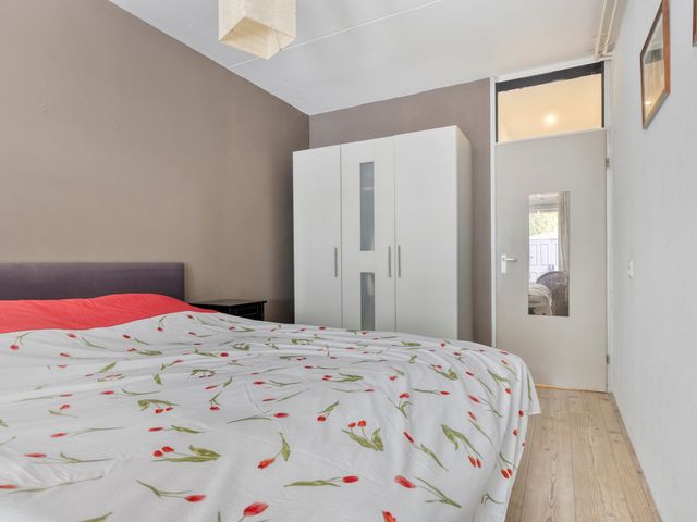 Midscheeps 9, Amsterdam