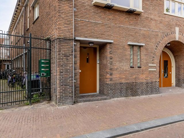 Tuinen 16, Leeuwarden