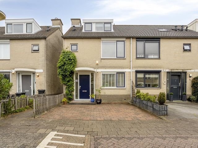 Kuifvlinder 16, Diemen