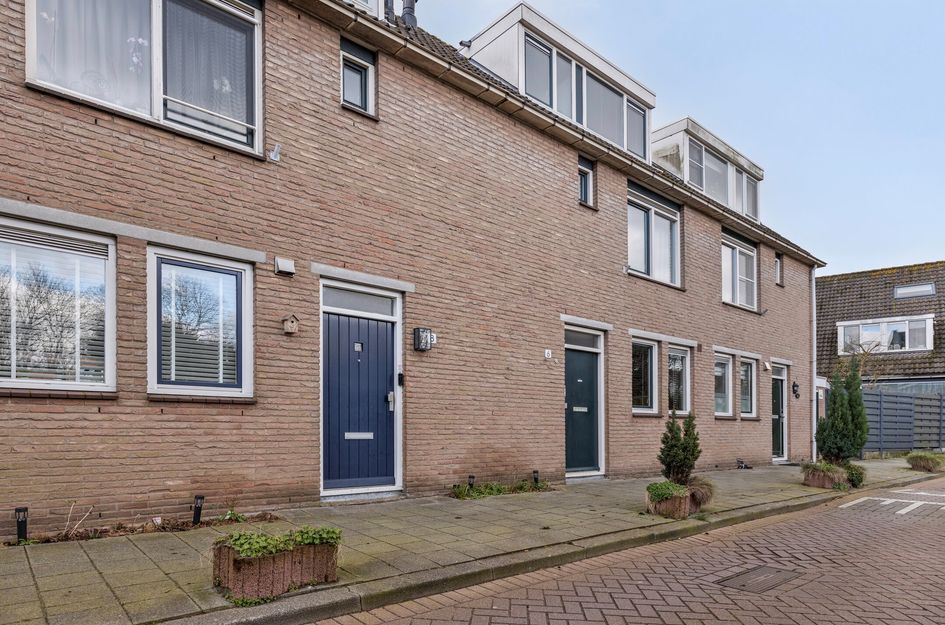 Zestienhovensekade 6