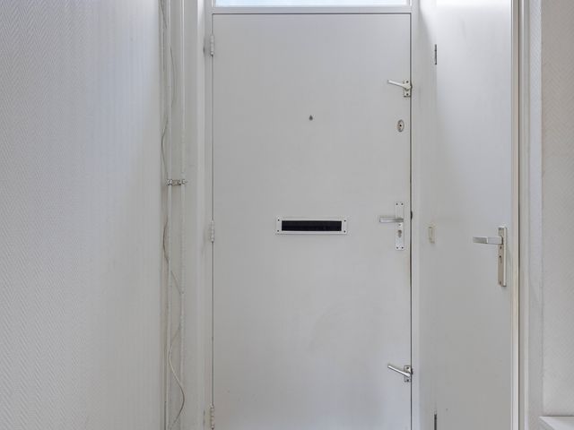 Zestienhovensekade 6, Rotterdam