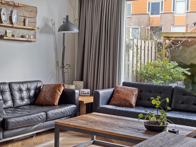 Zestienhovensekade 6, Rotterdam
