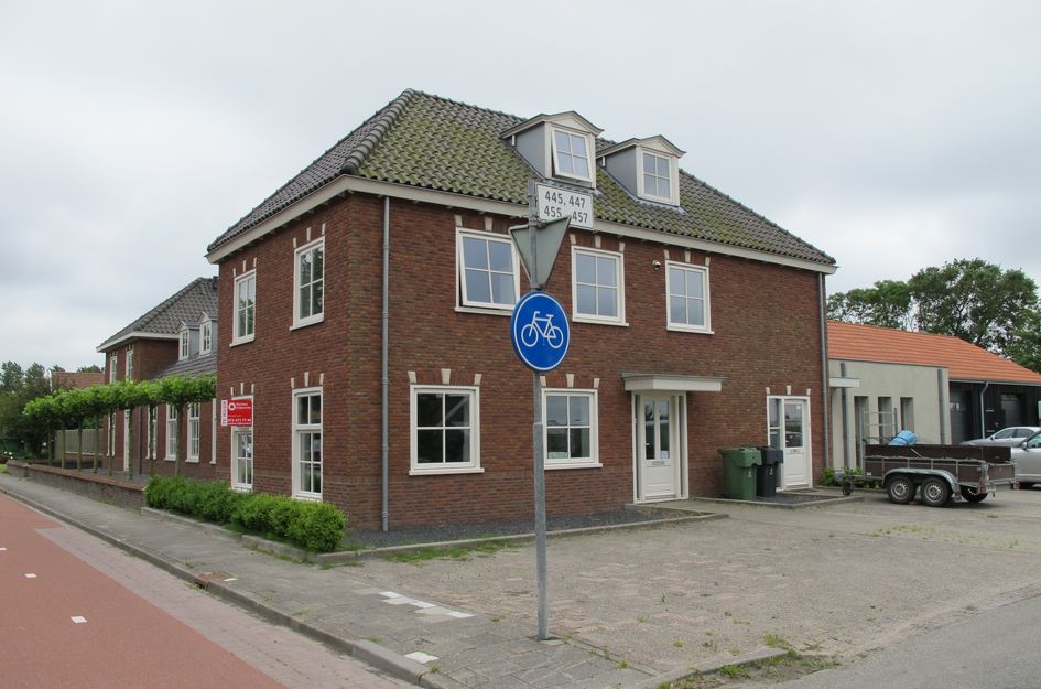 Middenweg 453b