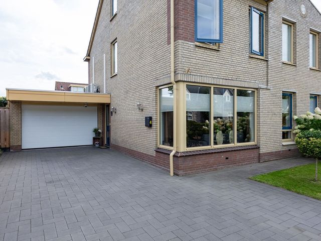 Klaproos 4, Marum