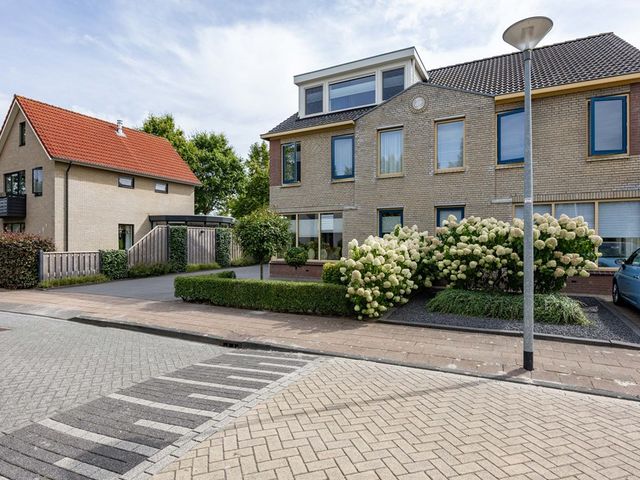 Klaproos 4, Marum