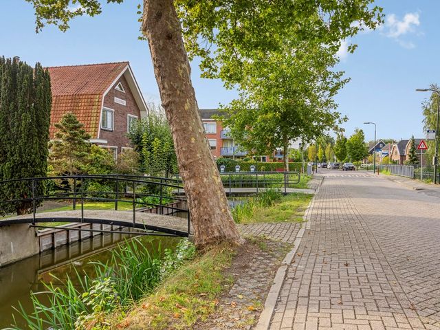 Koningin Wilhelminalaan 107, Hardinxveld-Giessendam