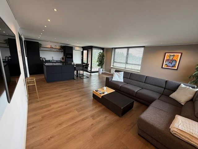 Fluweelboomlaan 29, Amstelveen