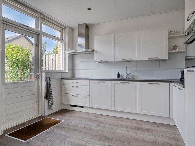 Poelekes 25, Halsteren