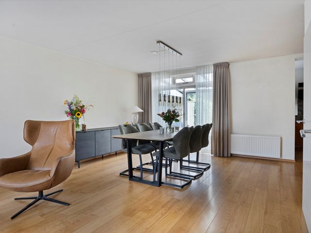 Voorn 8, Oss