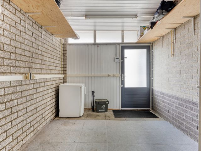 Voorn 8, Oss
