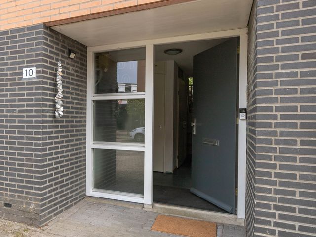 Zomerpark 10, Nieuw-Vennep