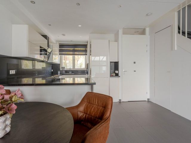 Rilland Bathstraat 48, Rotterdam