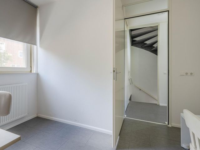 Rilland Bathstraat 48, Rotterdam