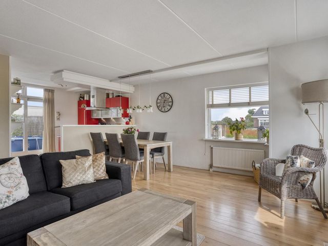 Torenlaan 15, Voorhout