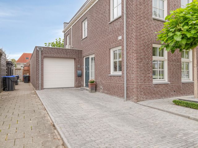 Joost van den Vondellaan 156, Middelharnis