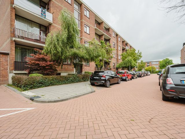 Aagje Dekenstraat 12C, Spijkenisse