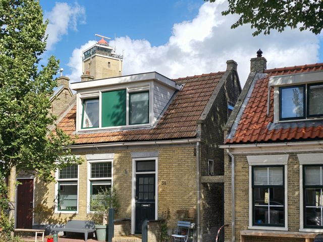 Burgemeester Mentzstraat 38, West-Terschelling