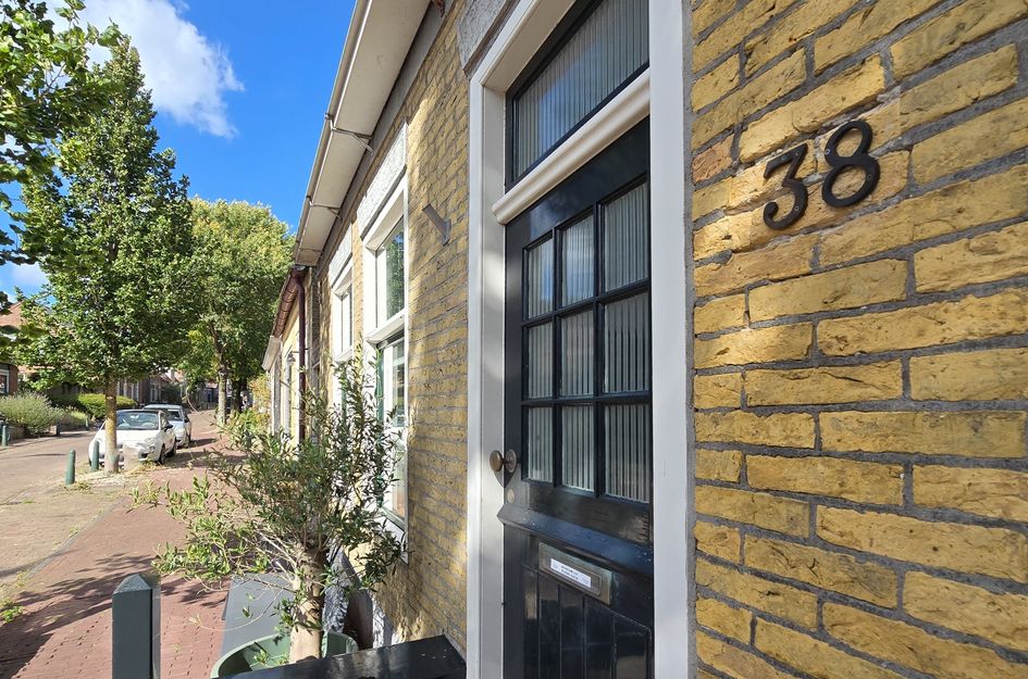 Burgemeester Mentzstraat 38
