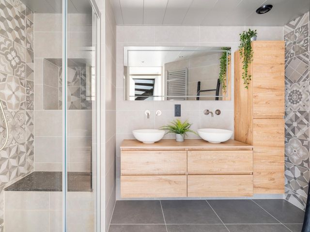 Douschans 6, Zoetermeer