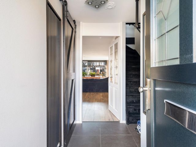 Douschans 6, Zoetermeer