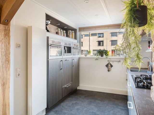 Douschans 6, Zoetermeer