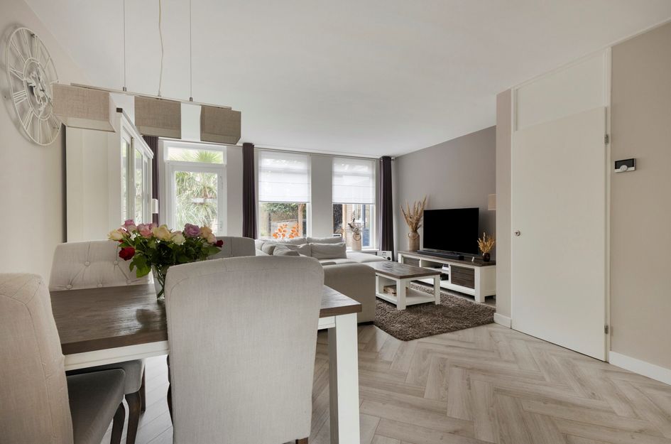 Zalmstraat 6