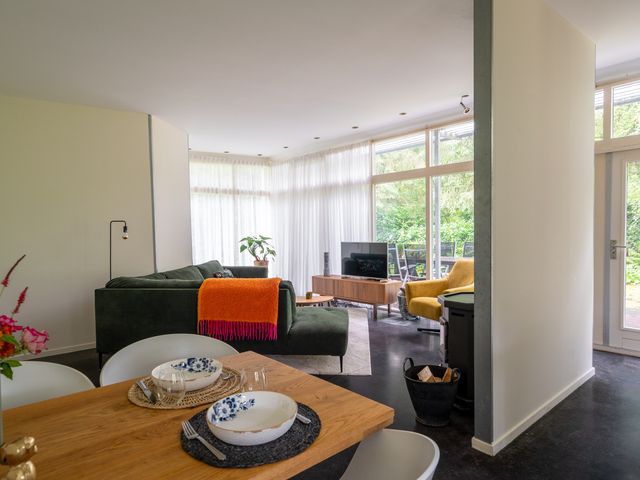 Boterpol 45, Wateren