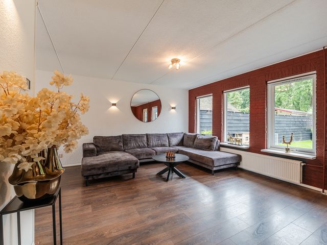 Waterkant 14, Oude Pekela
