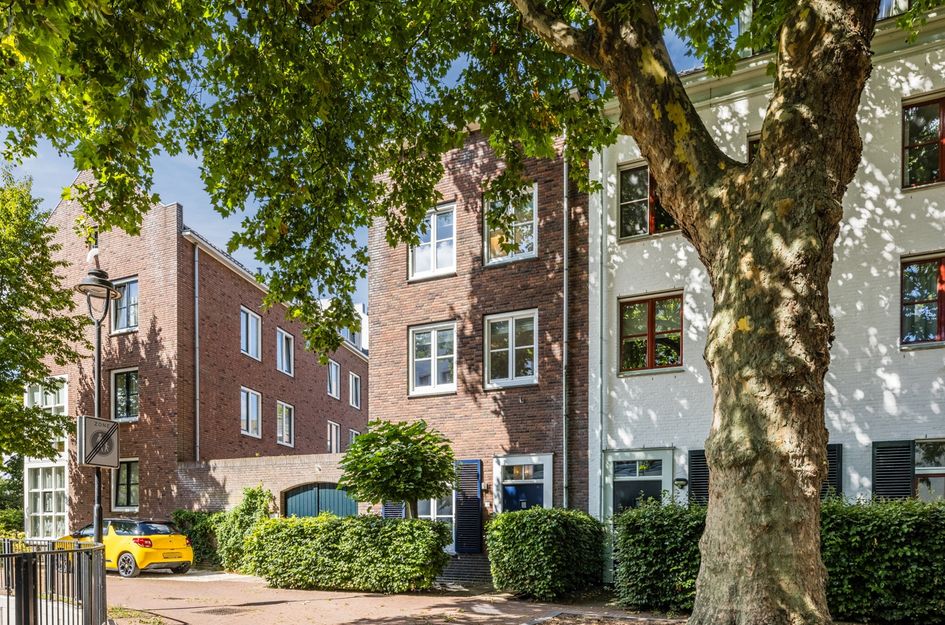 De Beeringen 1