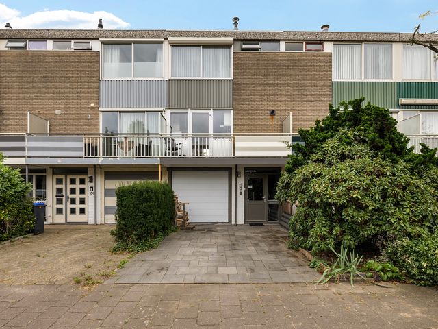 Fok 48, Huizen