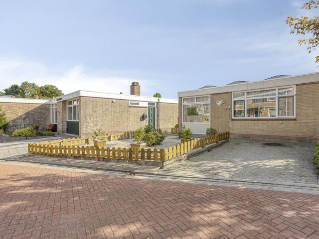 't Rietje 6, Ursem