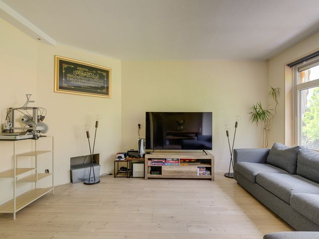 Prins Bernhardlaan 66, Voorburg