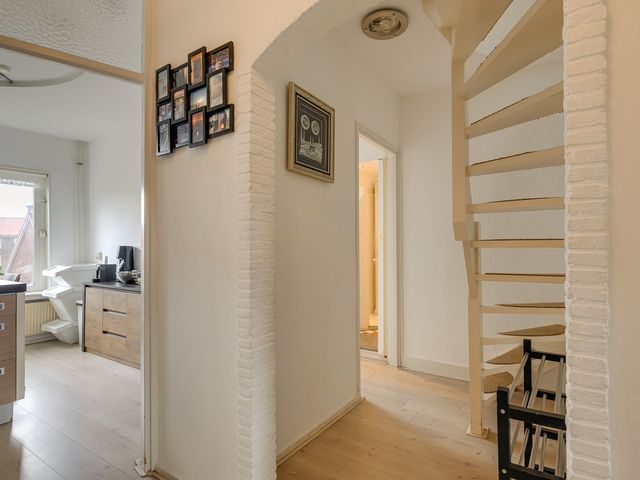 Prins Bernhardlaan 66, Voorburg