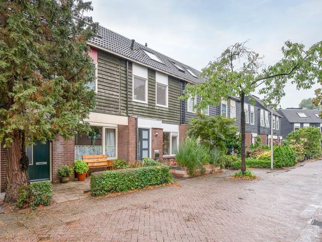 Volterbeek 9, Zwolle