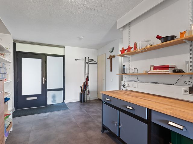 Deltastraat 2, Almere