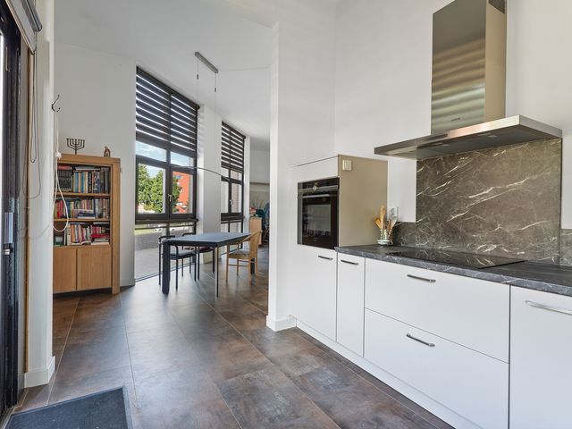 Deltastraat 2, Almere