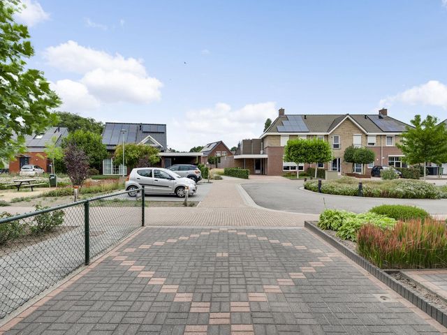 Meester Schakenhof 17, Ospel