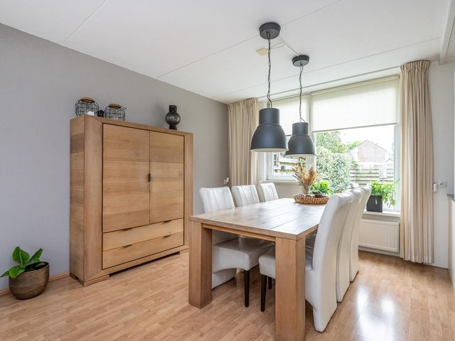 Melkweg 52, Oude-Tonge